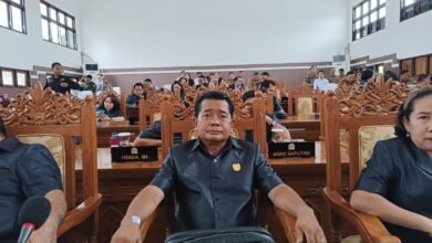 DPRD Gumas Minta Dinas PU Percepat Perbaikan Jalan Sebelum Musim Hujan DPRD Gumas Minta Dinas PU Percepat Perbaikan Jalan Sebelum Musim Hujan